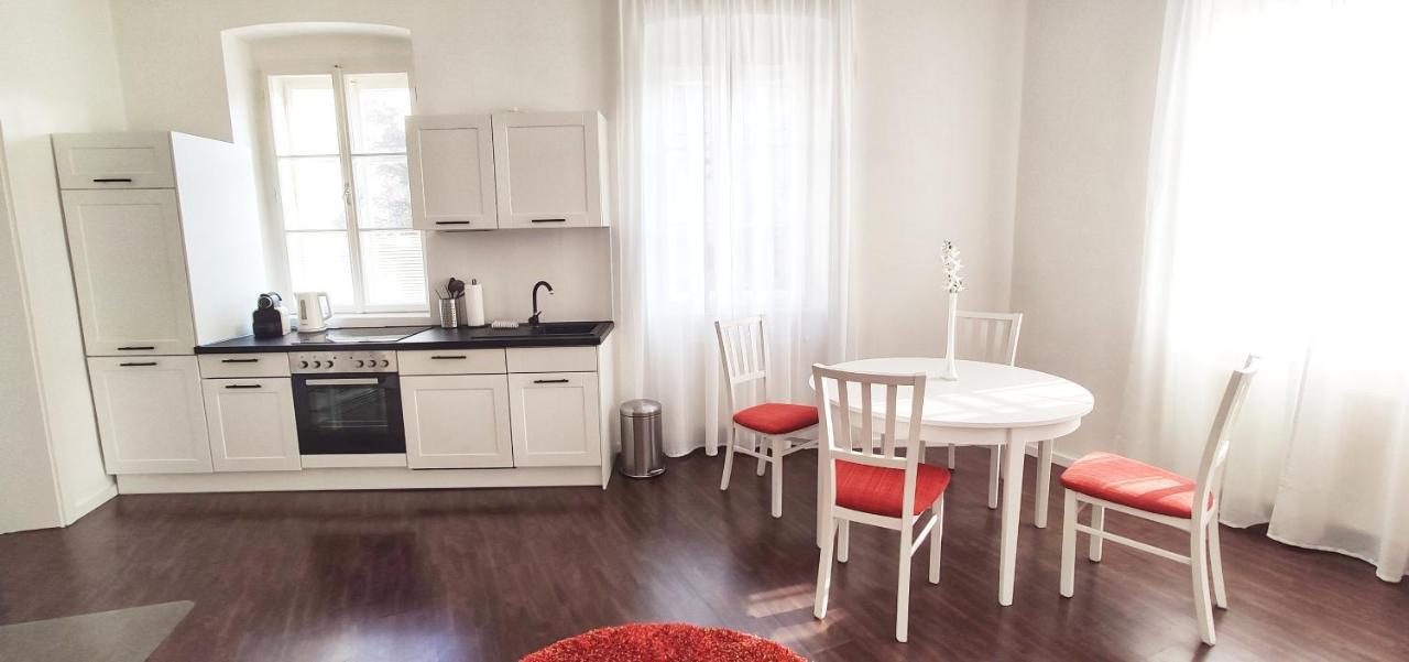 Helle Zweiraumwohnung In Wohngebiet Виена Екстериор снимка